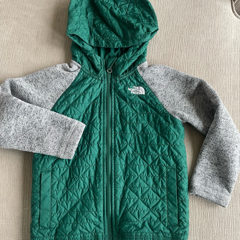 5t The North Face Green lightweight Jacket